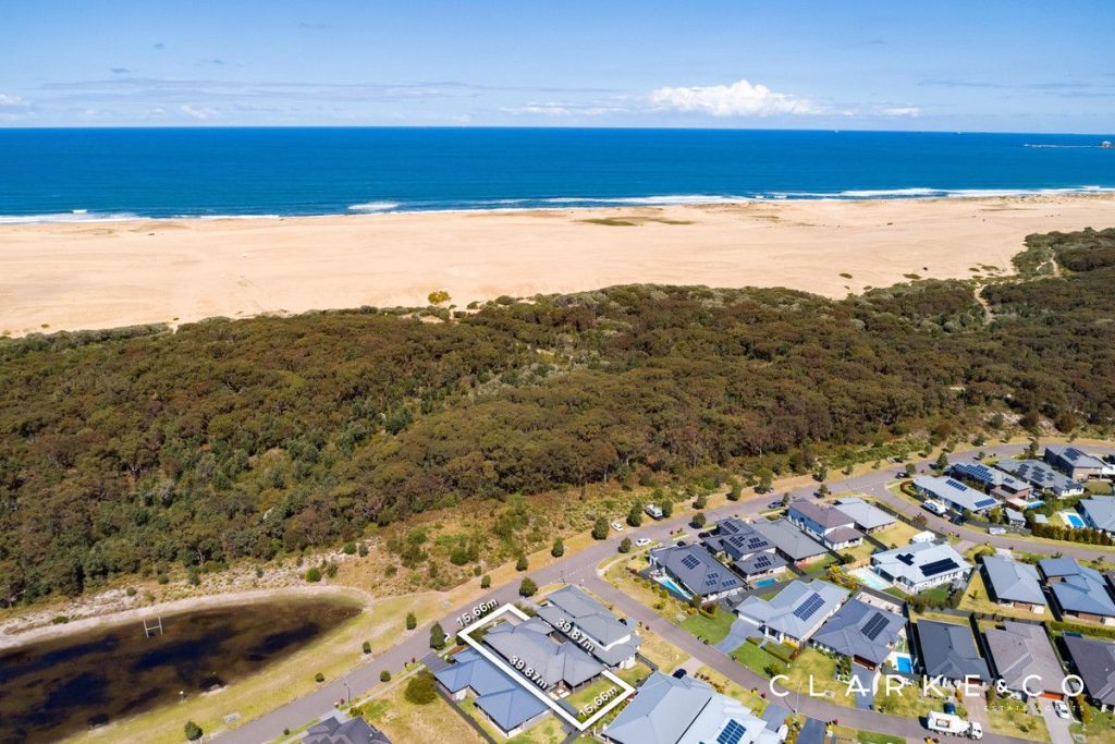 Ocean, Sand, and bushland of Fern Bay
